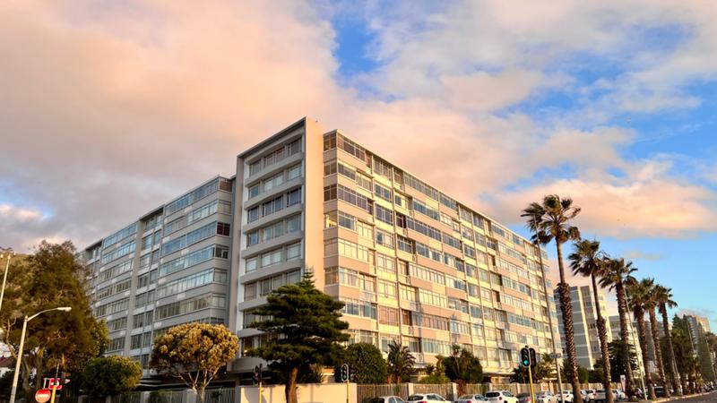 1 Bedroom Property for Sale in Sea Point Western Cape